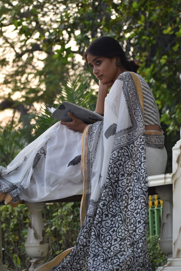 Charulata Saree - Image 2