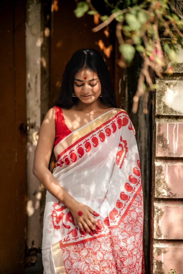 Debi Saree - Image 3