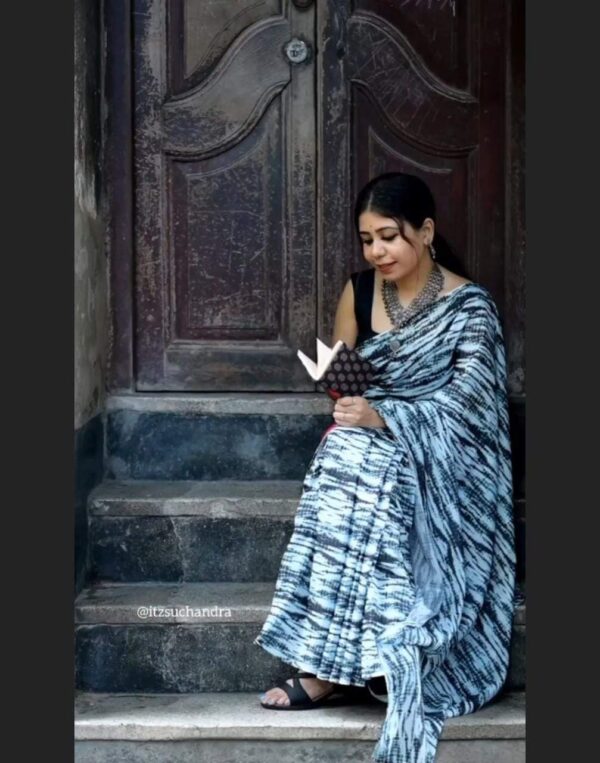 Kalo Jol Saree - Image 2