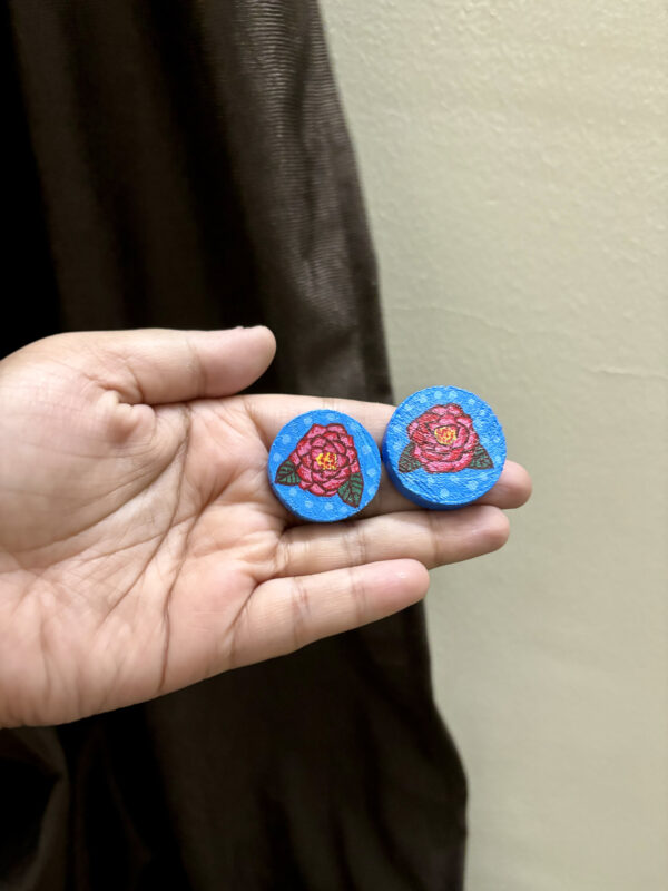 Gulab Ear Stud