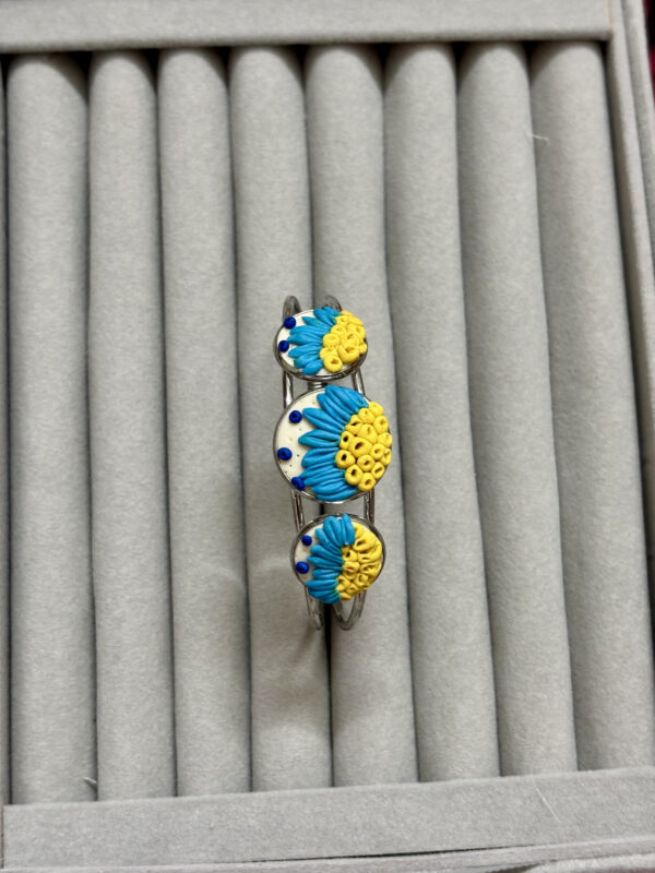 White Paradise Cuff