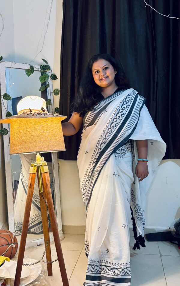 Jamdani Block Print Saree- White Black