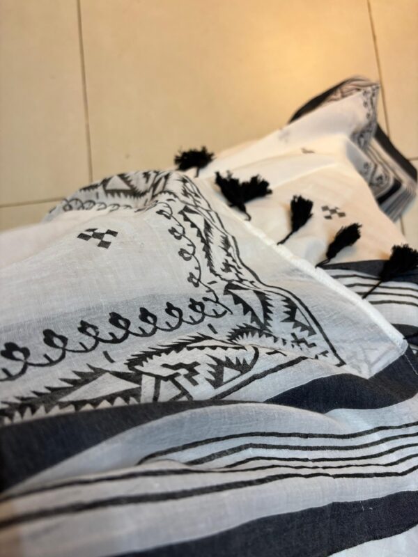 Jamdani Block Print Saree- White Black - Image 3