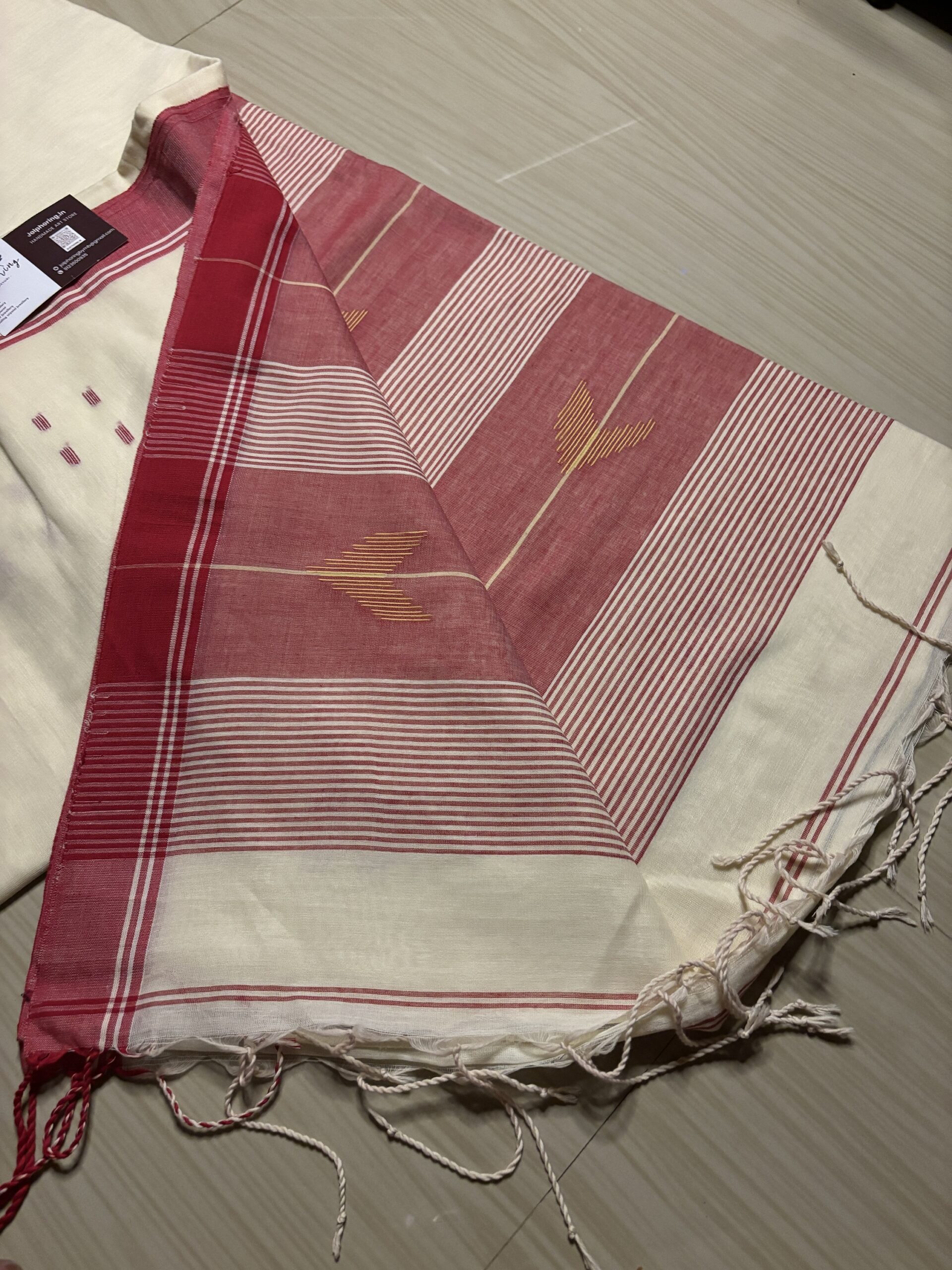 Labanya White Red Jamdani Saree - Image 5